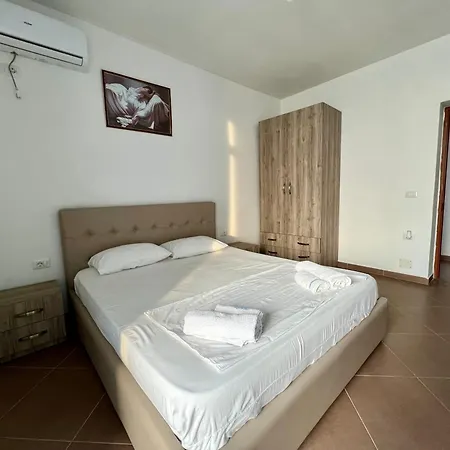 Redi's Seaview * Sarande