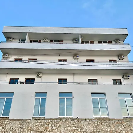 Redi's Seaview Appartement Saranda