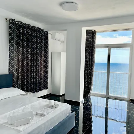 Apartment Redi's Seaview Sarande