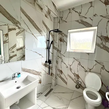 Redi's Seaview * Sarande