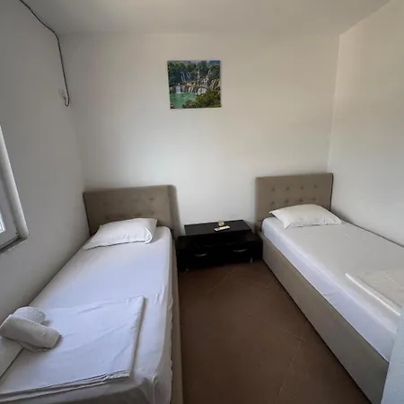 Redi's Seaview * Saranda