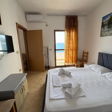 Redi's Seaview Sarandë