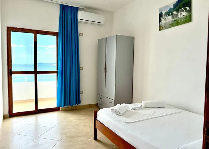 Redi's Seaview Σαράντα